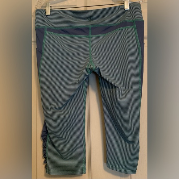 Carve Designs UPF Protection Capris Swim Yoga - Picture 7 of 9